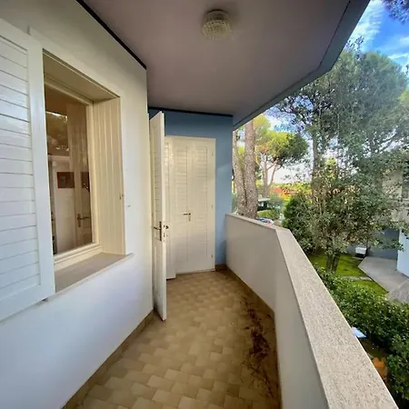 בית נופש Villetta Con Piscina E Parcheggio ביביונה