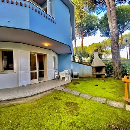 Villetta Con Piscina E Parcheggio *
